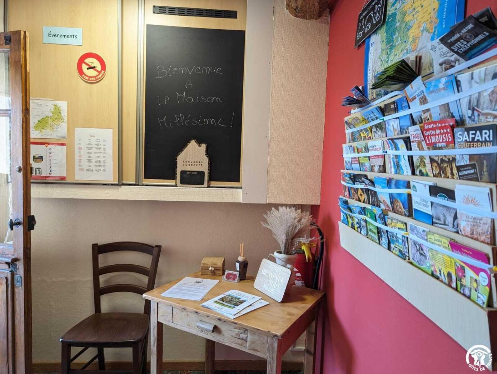 La Maison Millesime Bed and Breakfast La Caunette Εξωτερικό φωτογραφία